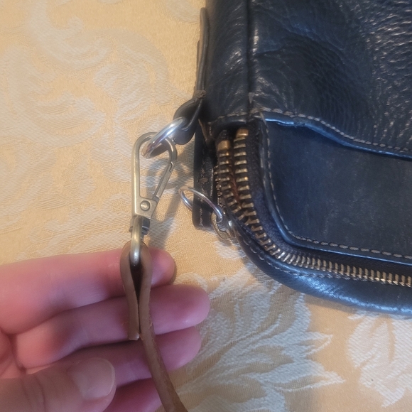 Fossil Black Leather Bag with Gold Accents - Picture 8 of 16